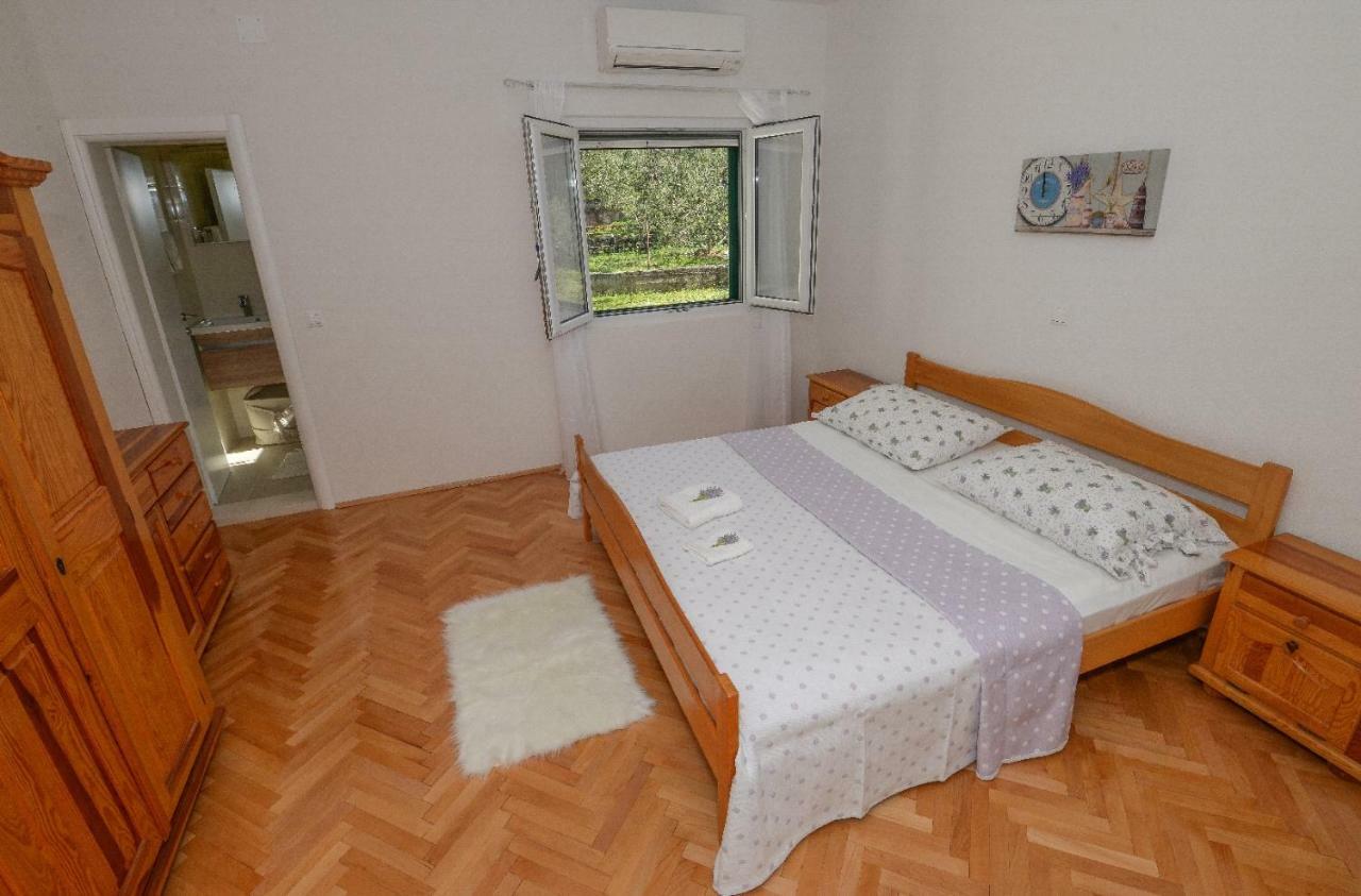 Villa Jelena Makarska Exterior foto